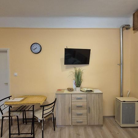 Szahara Vendeghaz Apartment Kerekegyhaza Ngoại thất bức ảnh