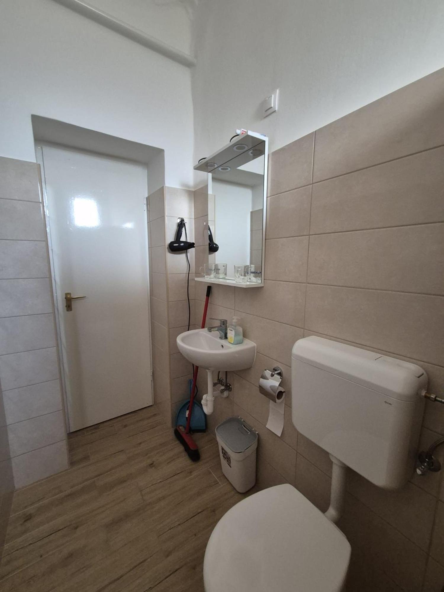 Szahara Vendeghaz Apartment Kerekegyhaza Ngoại thất bức ảnh