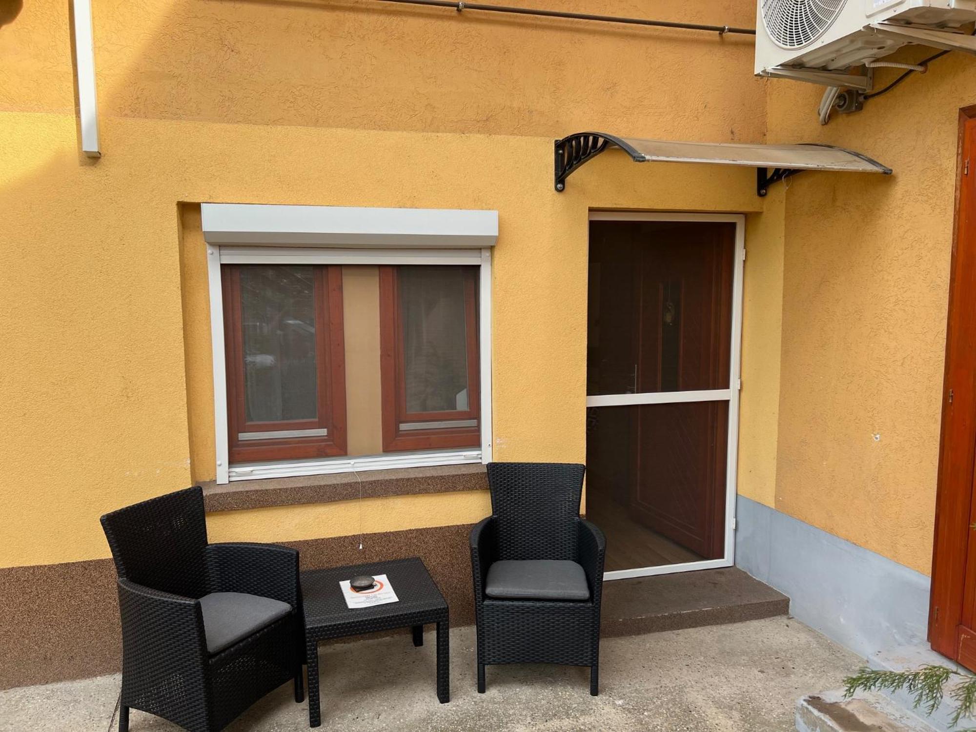 Szahara Vendeghaz Apartment Kerekegyhaza Ngoại thất bức ảnh
