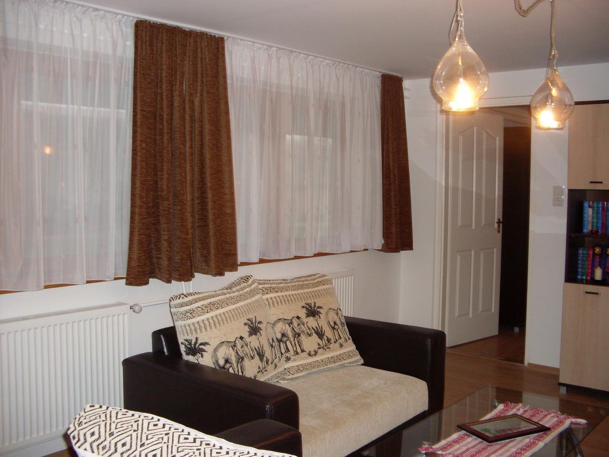 Szahara Vendeghaz Apartment Kerekegyhaza Ngoại thất bức ảnh